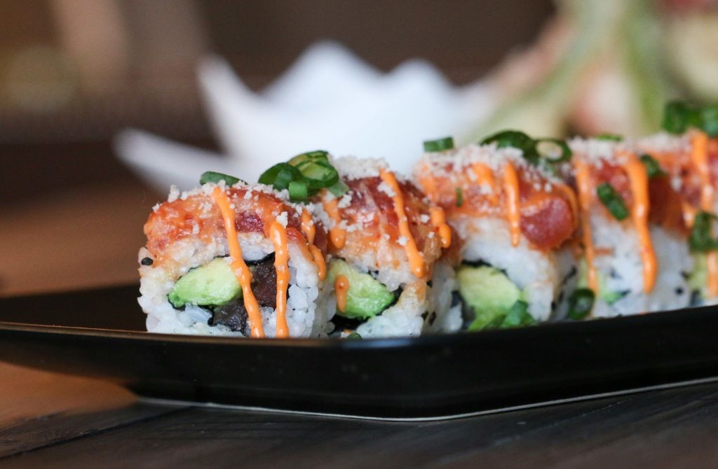 Spicy Ahi Sushi Rolls with Sriracha Mayo