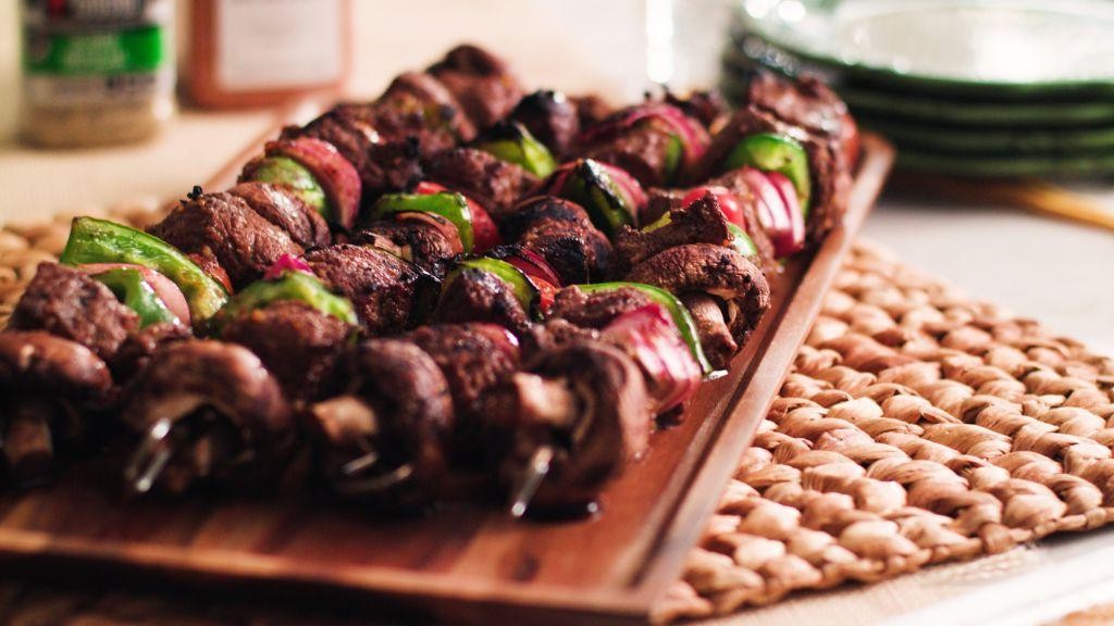 Spicy Cajun Steak Cube Skewers