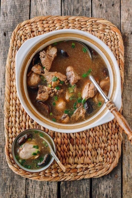 Spicy Chicken and Shiitake Mushroom Soup