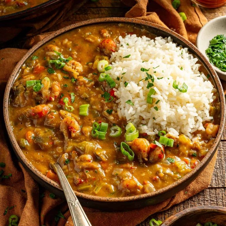 Spicy Crawfish Étouffée with Rice