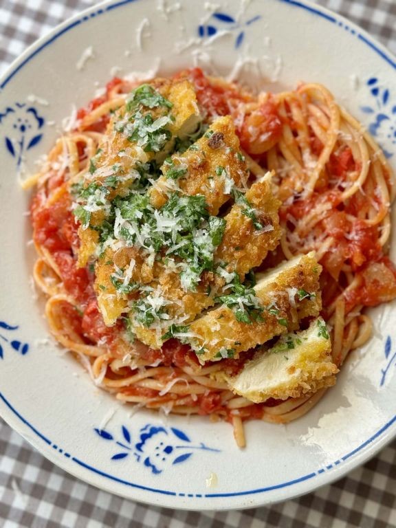 Spicy Garlic Chicken Parmesan Pasta