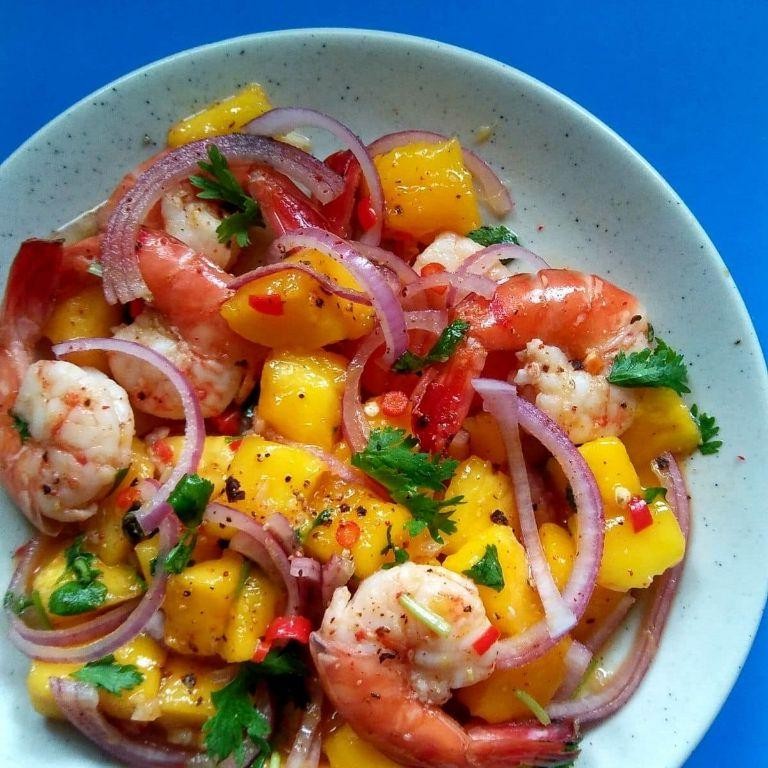 Spicy Shrimp and Mango Salad