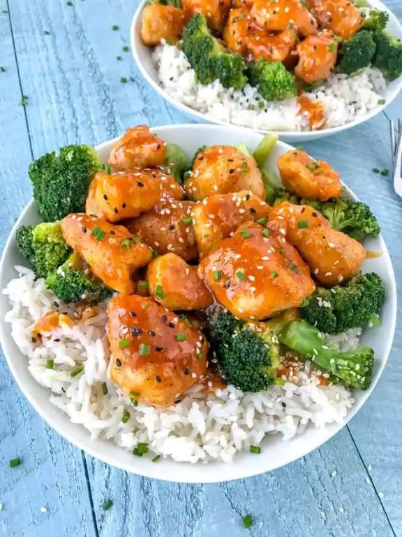 Spicy Sriracha Chicken Power Bowl