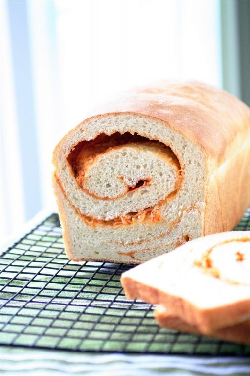 Spicy Sriracha Cloud Bread