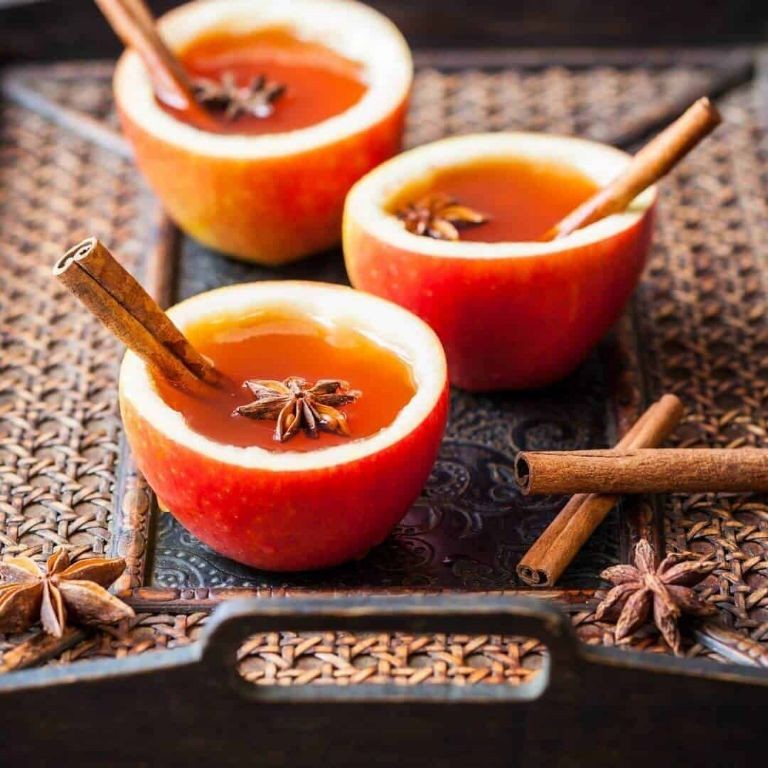 Spiked Rum Hot Apple Cider