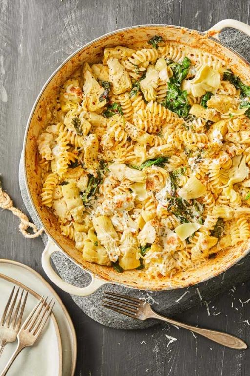 Spinach and Artichoke Spiral Pasta