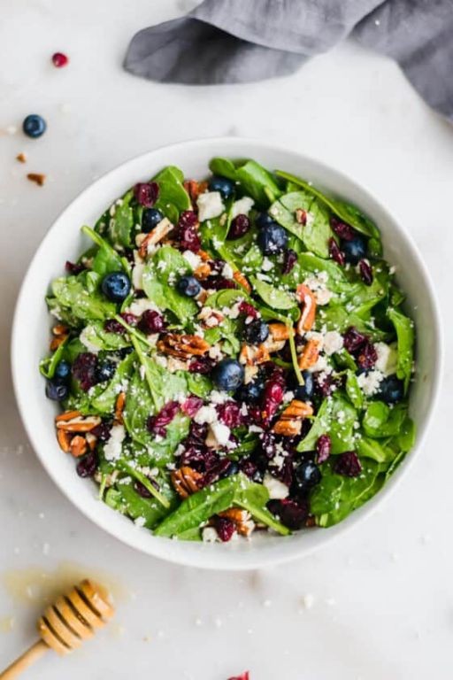 Spinach and Blueberry Salad with Balsamic Dressing