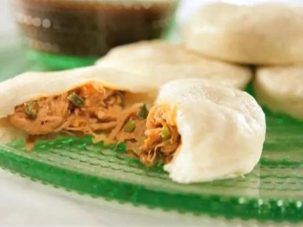 Steamed Pork Buns with Hoisin Sauce