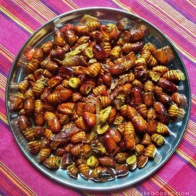 Stir-Fried Silkworm Pupae with Garlic