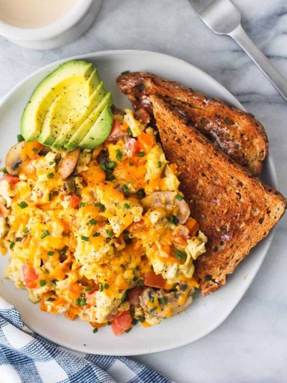 Straight-from-the-hen egg scramble