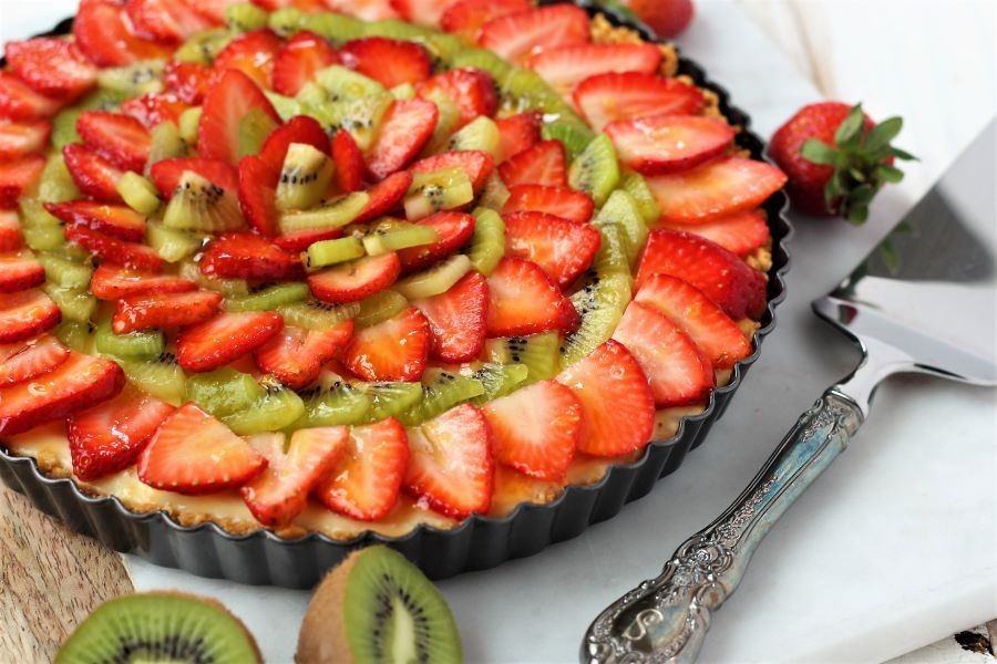 Strawberry Kiwi Pie with Whipped Cream Topping