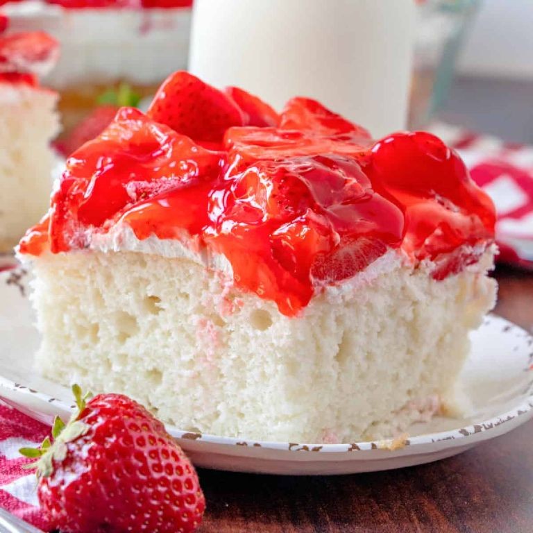 Strawberry Shortcake Drizzle Cake