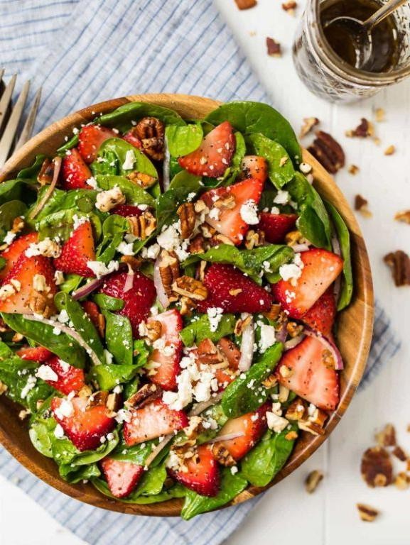 Strawberry Spinach Salad