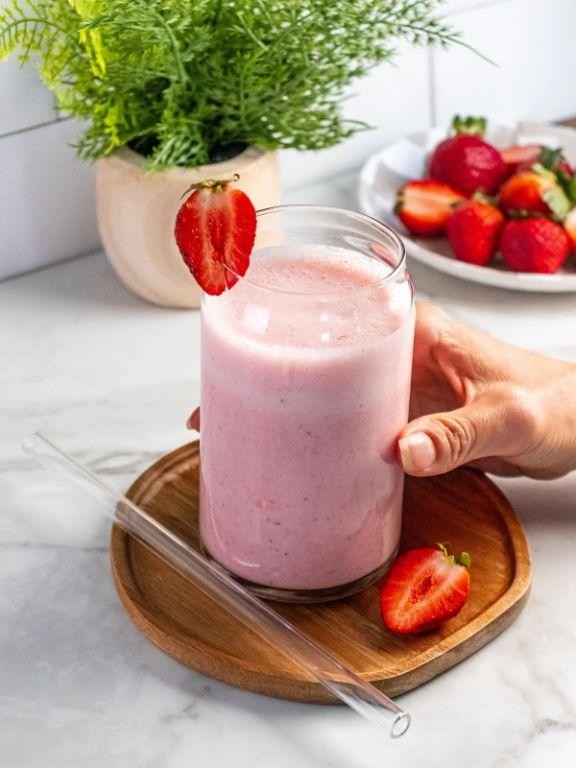 Strawberry stevia smoothie