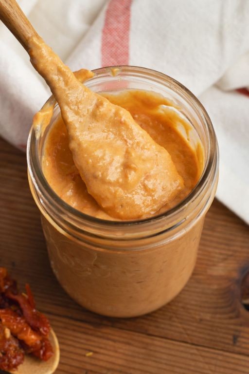 Sun-Dried Tomato Aioli for Bruschetta