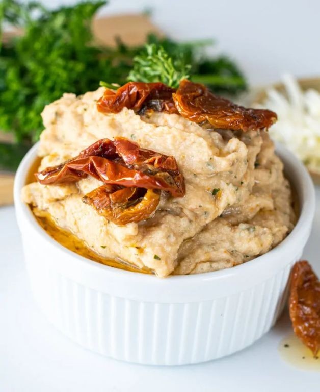 Sun-Dried Tomato and Basil Mashed Cauliflower