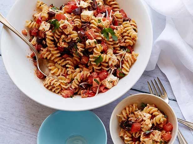 Sun-Dried Tomato and Feta Spiral Pasta