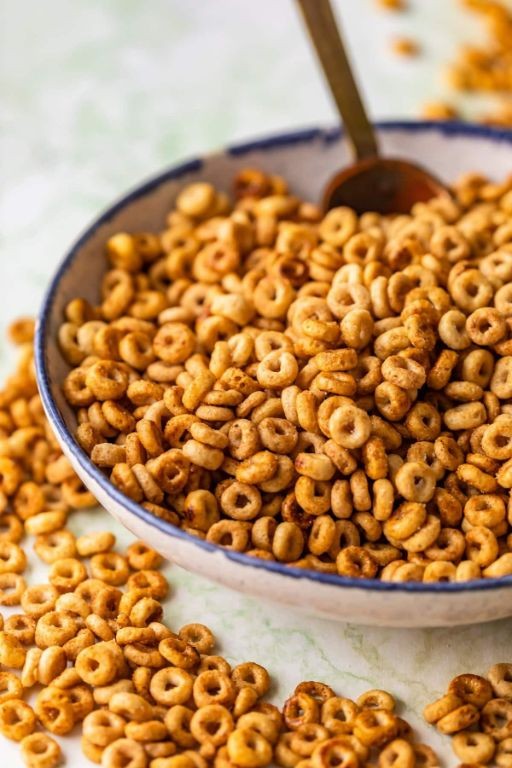 Sweet and Salty Cheerio Mix