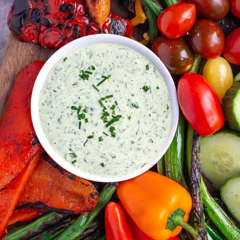 Tarragon and Cucumber Yogurt Dip