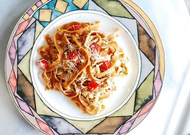 Tarragon-infused White Wine Sauce for Pasta