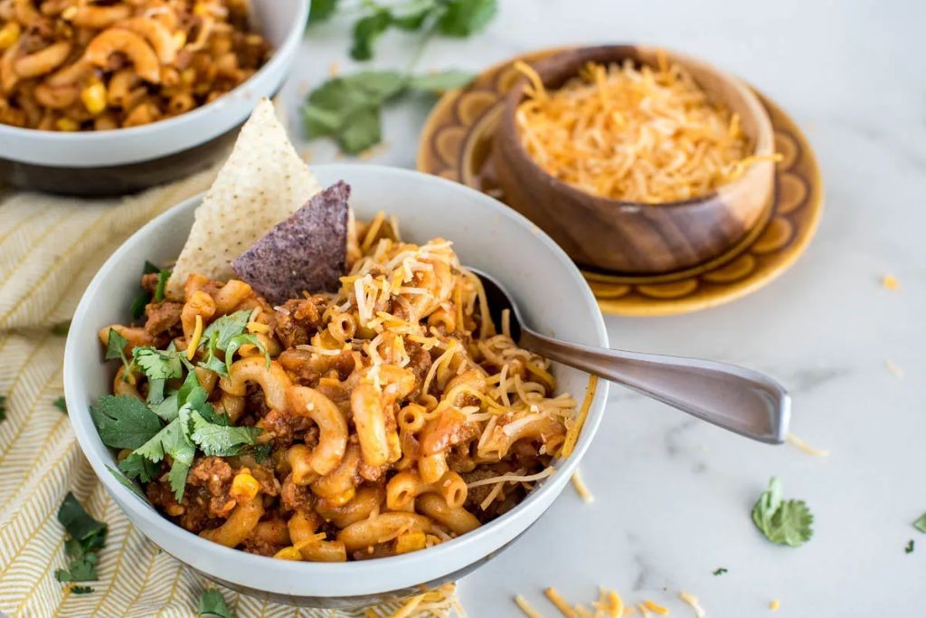Tex-Mex Steak and Shake Chili Mac with Guacamole