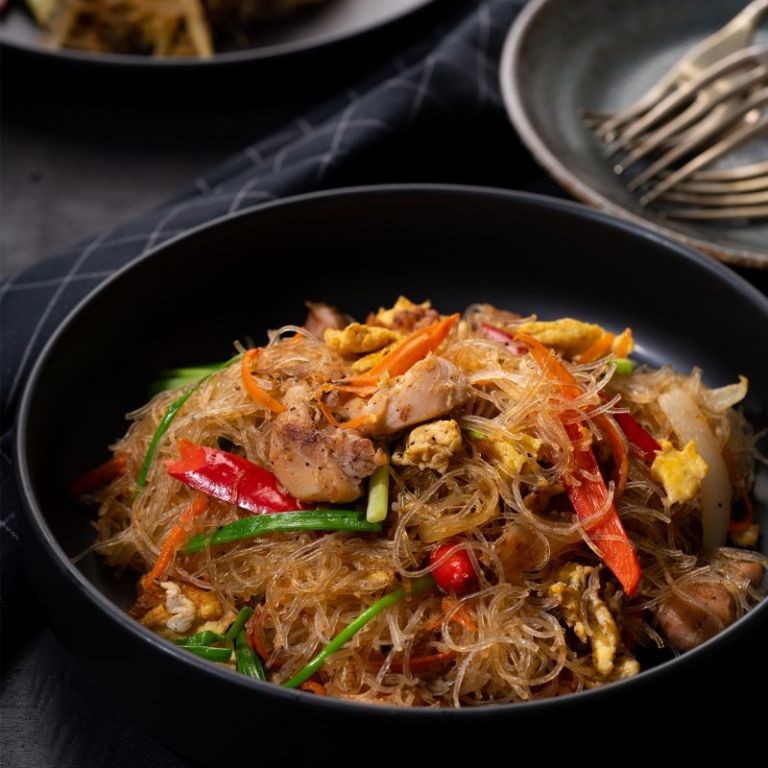 Thai Stir-Fried Glass Noodles