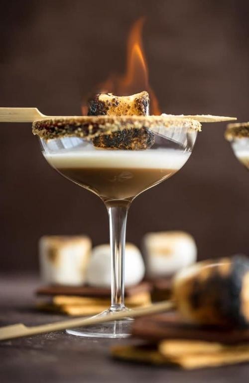 Toasted Marshmallow Hot Chocolate Martini