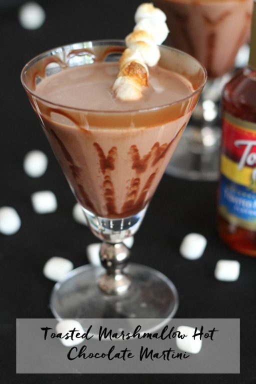 18 Festive Thanksgiving Cocktail Recipes for a Cozy Celebration