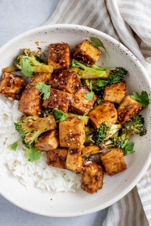 Tofu and Broccoli Stir-Fry with Soy Sauce
