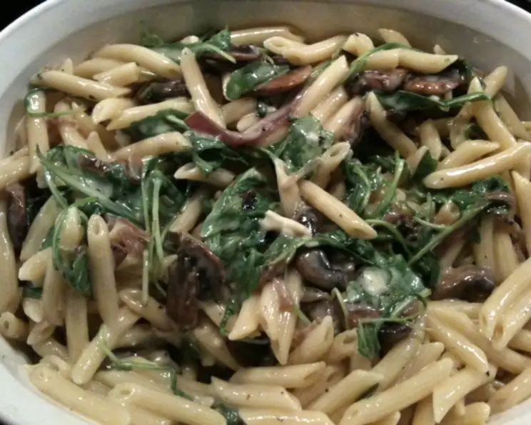 Truffle Oil Brie Pasta with Arugula
