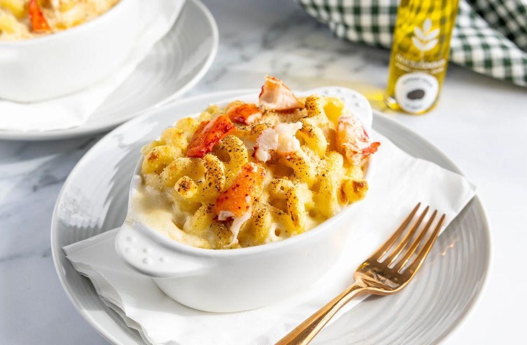 Truffle Oil Lobster Mac and Cheese