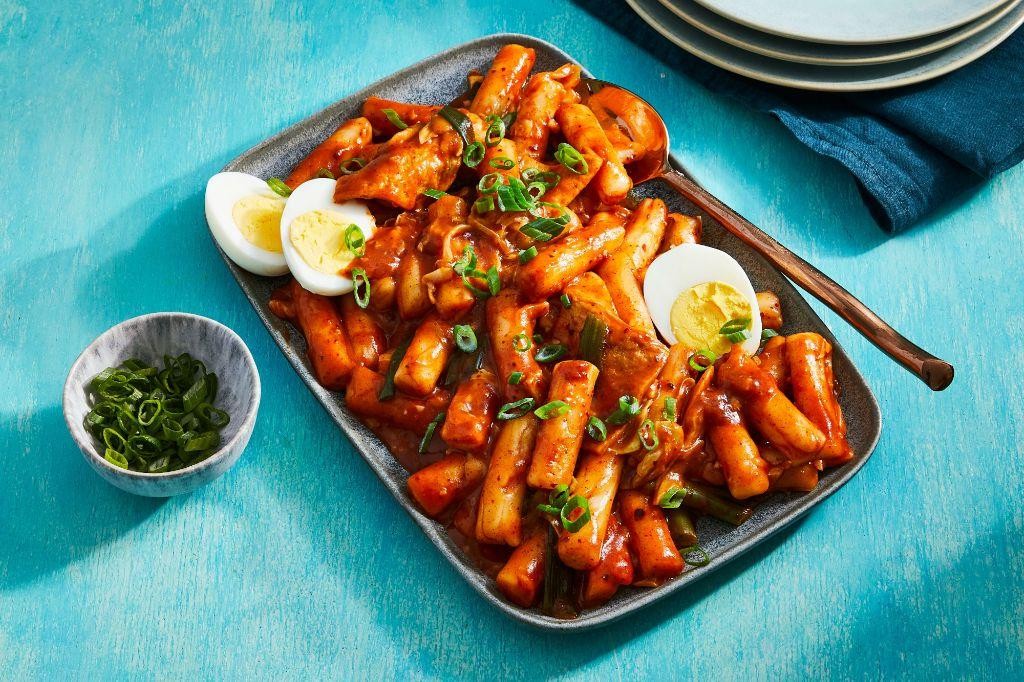 Tteokbokki (Spicy Rice Cakes)