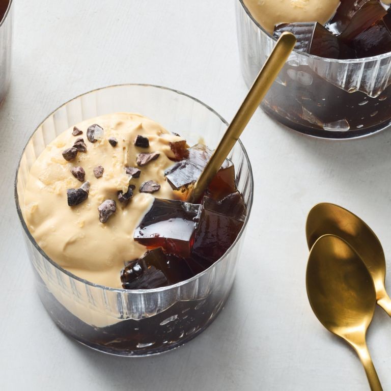 Vanilla Bean Coffee Jelly with Caramel Drizzle