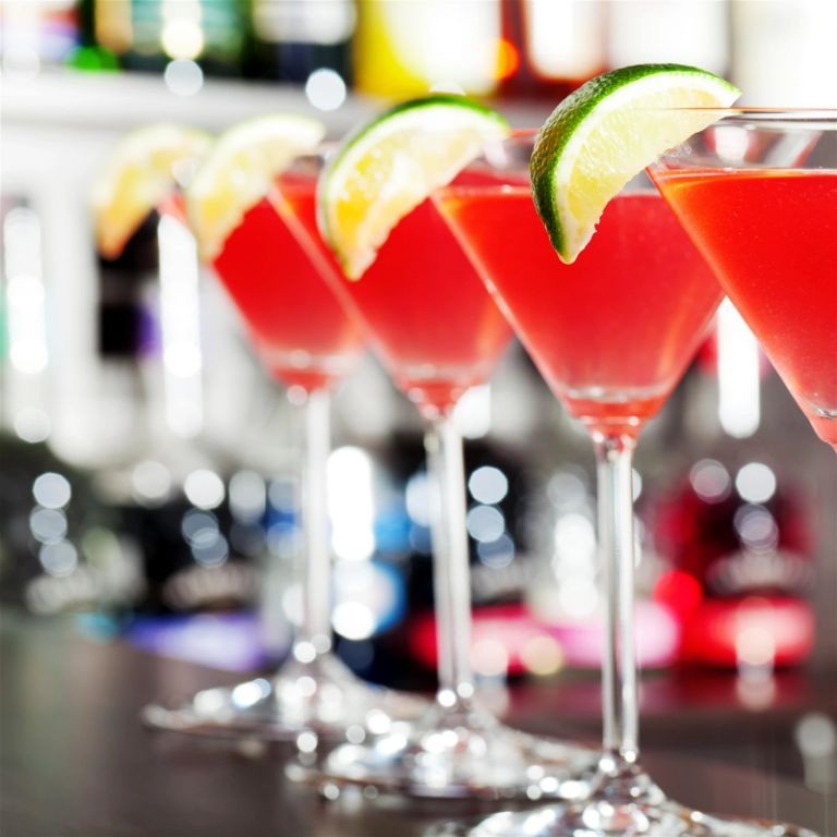 Vanilla Bean Cosmopolitan for a Creamy Finish