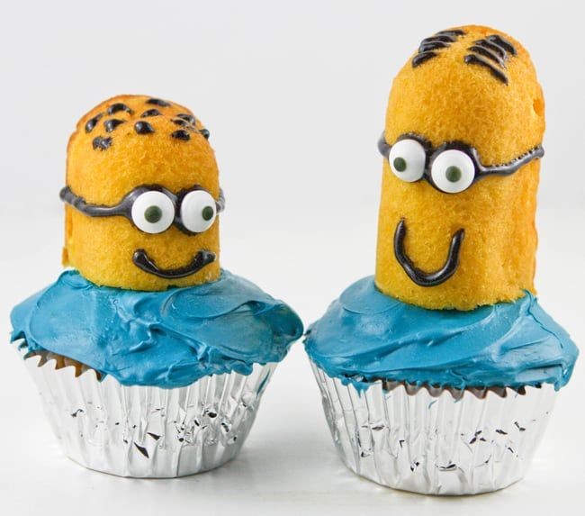 Vanilla Minion Cupcakes with Blue Fondant Overalls