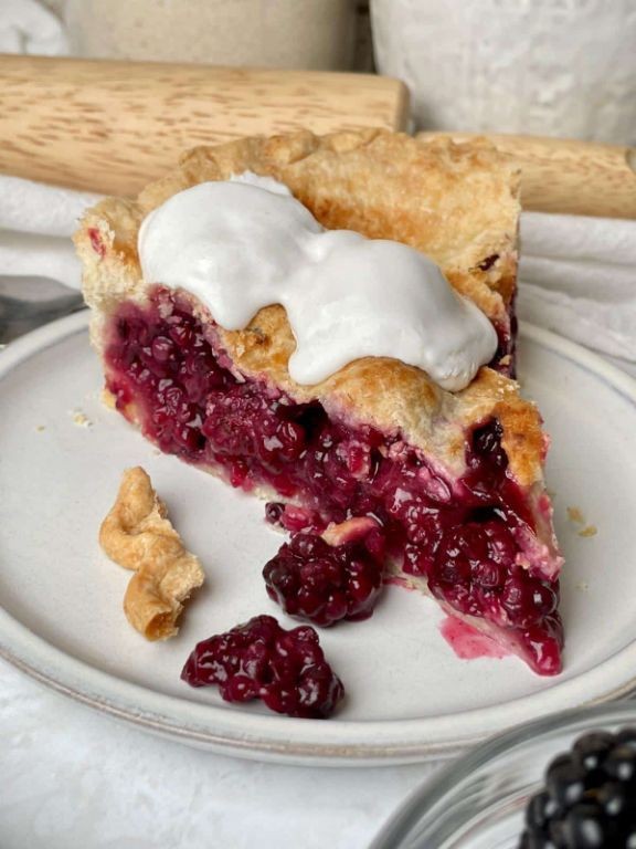 Vegan Blackberry Pie with Flaky Crust