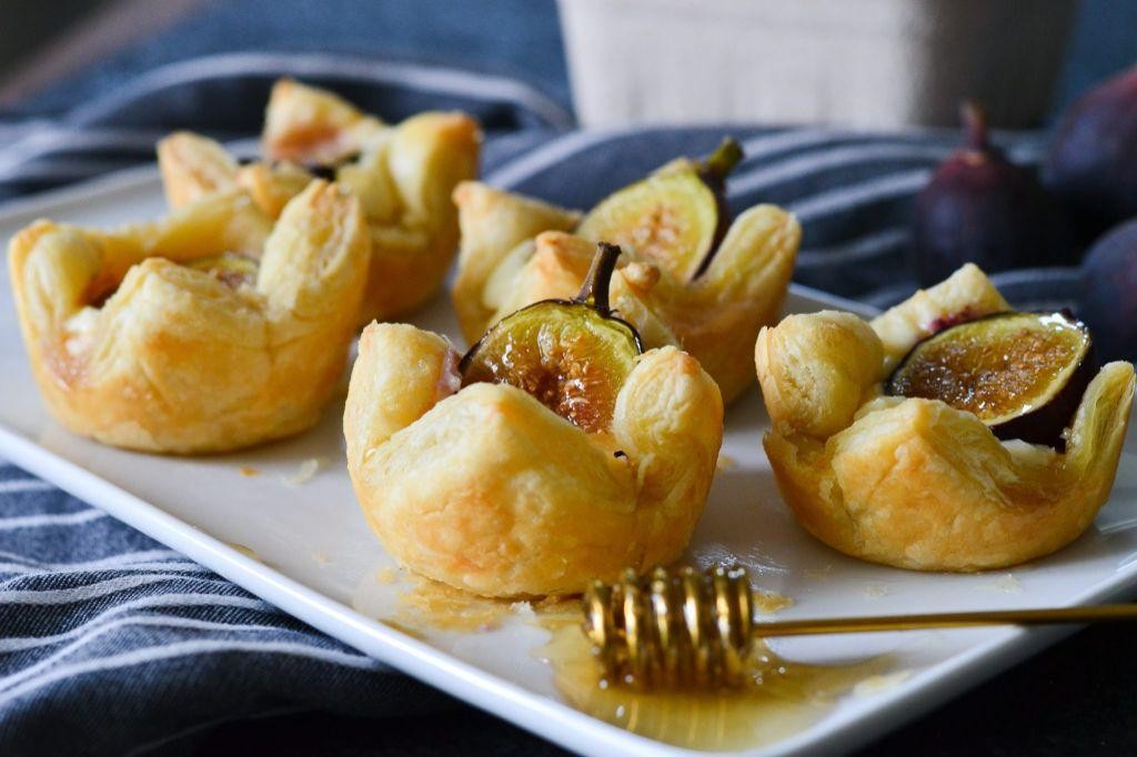 Vegan Puff Pastry Almond and Fig Bites