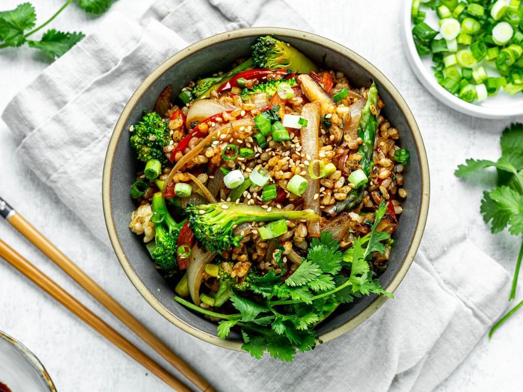 Vegetarian Arroz Chaufa with Tofu