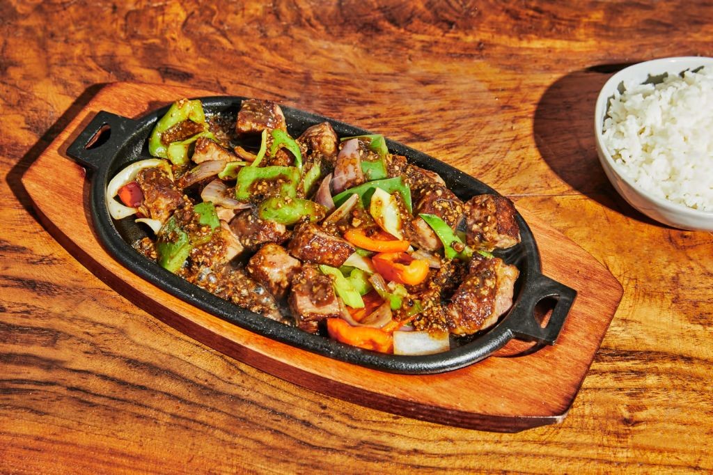 Wagyu Beef Stir-Fry with Black Pepper Sauce