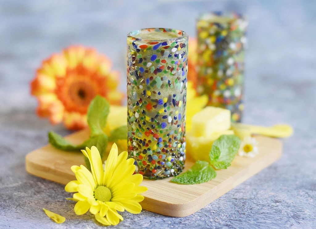 Wheatgrass Pineapple Super Cleansing Shot