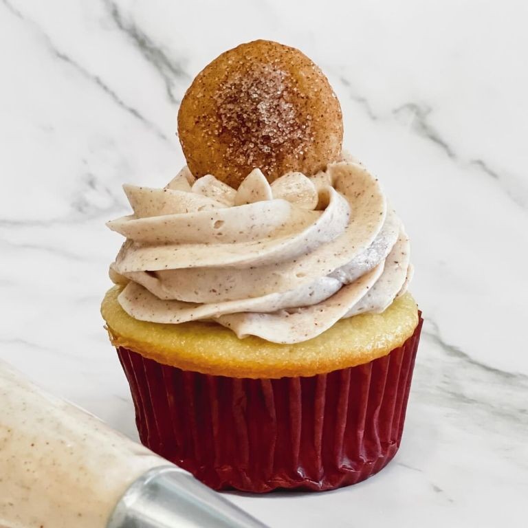 Whipped Vanilla Cinnamon Frosting