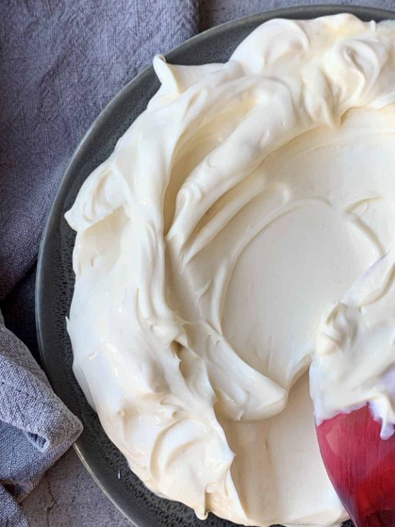Whipped Vanilla Greek Yogurt Frosting