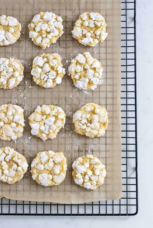 White Chocolate Crackle Cookies