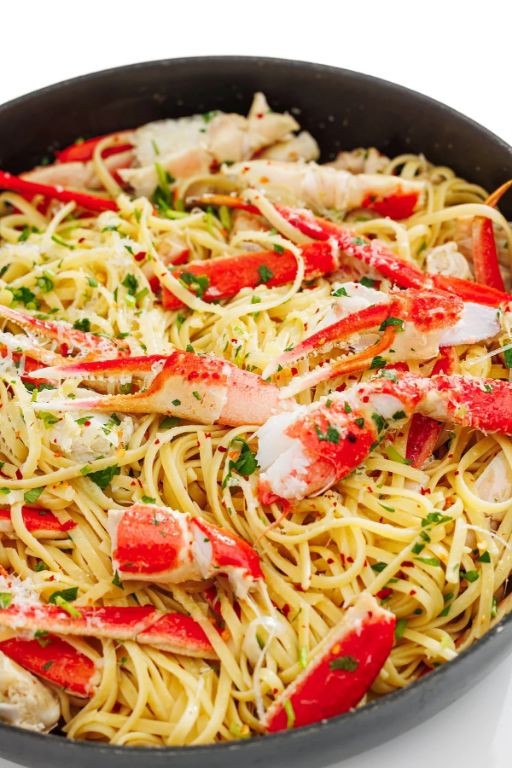 White Wine Garlic Calamarata Pasta with Crab Meat