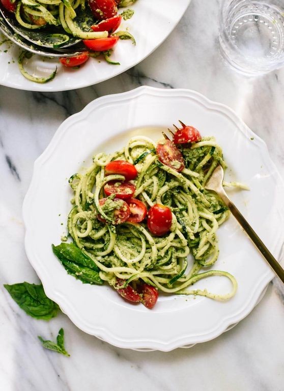 Zucchini Noodles with Basil Pesto and Cherry Tomatoes