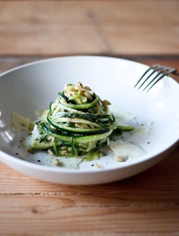 Zucchini Noodles with Garlic and Olive Oil