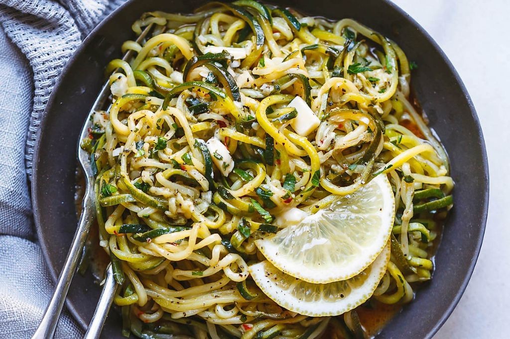 Zucchini Noodles with Lemon Garlic Sauce