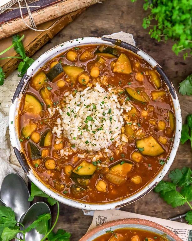 Zucchini and Chickpea Curry