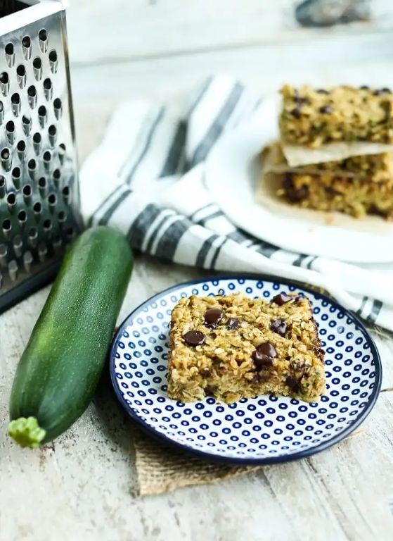 Zucchini and Oatmeal Bars