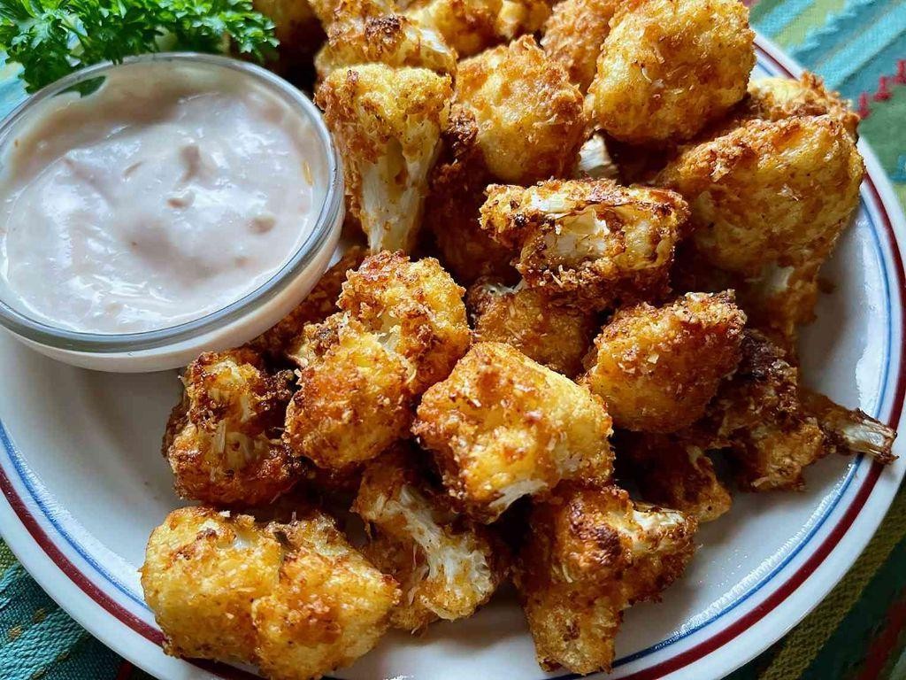 Air Fryer Cauliflower Nuggets with Dipping Sauce